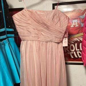 Pink ruched sundress with sweetheart neckline for wedding guest